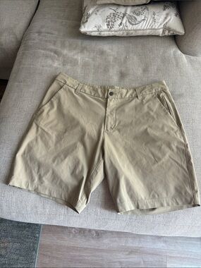 LULULEMON Men's Commission Classic-Fit Short 9" Warpstreme